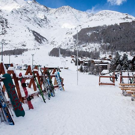 Hotel The Larix Ski-In Ski-Out Saas Fee Eksteriør billede