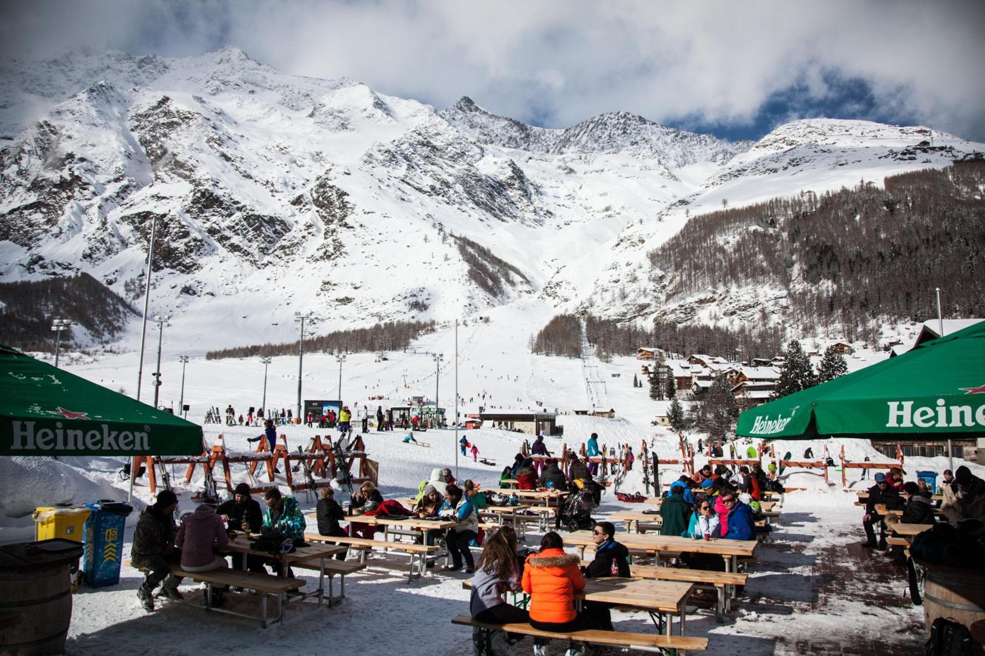 Hotel The Larix Ski-In Ski-Out Saas Fee Eksteriør billede