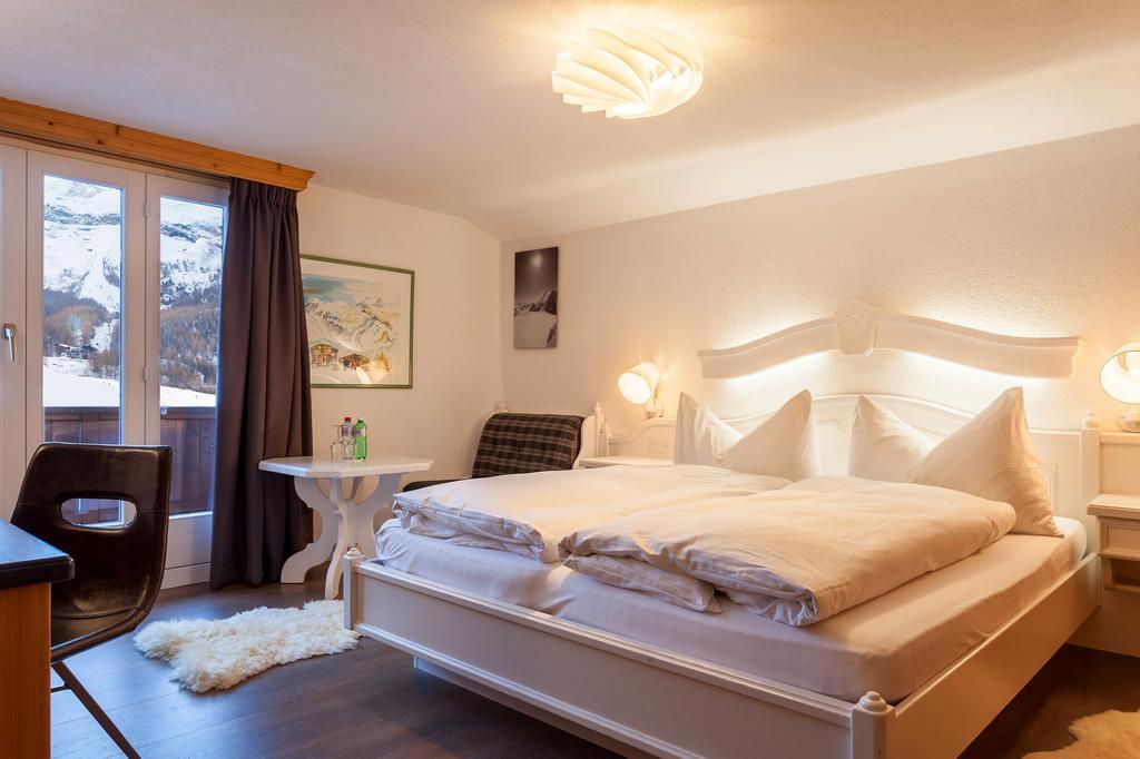 Hotel The Larix Ski-In Ski-Out Saas Fee Eksteriør billede
