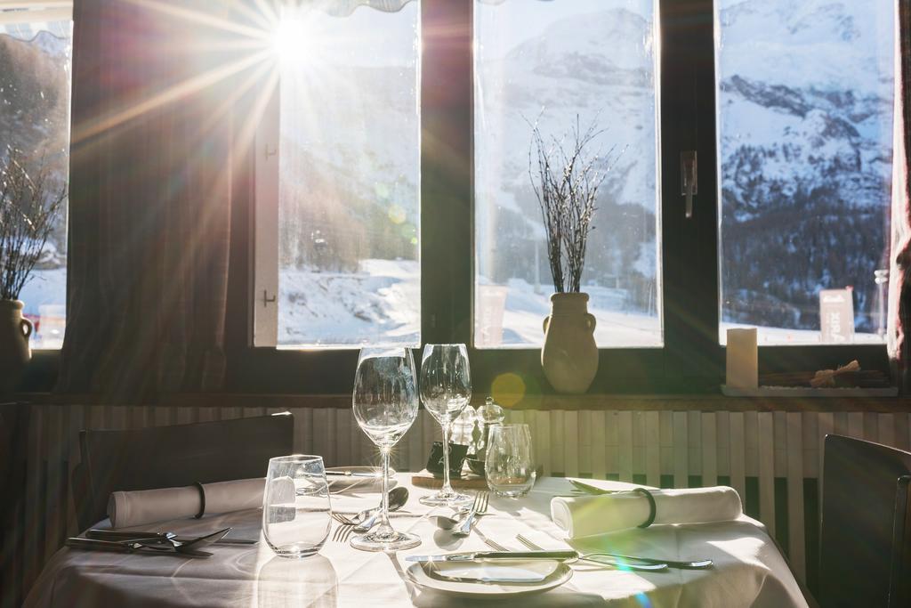 Hotel The Larix Ski-In Ski-Out Saas Fee Eksteriør billede