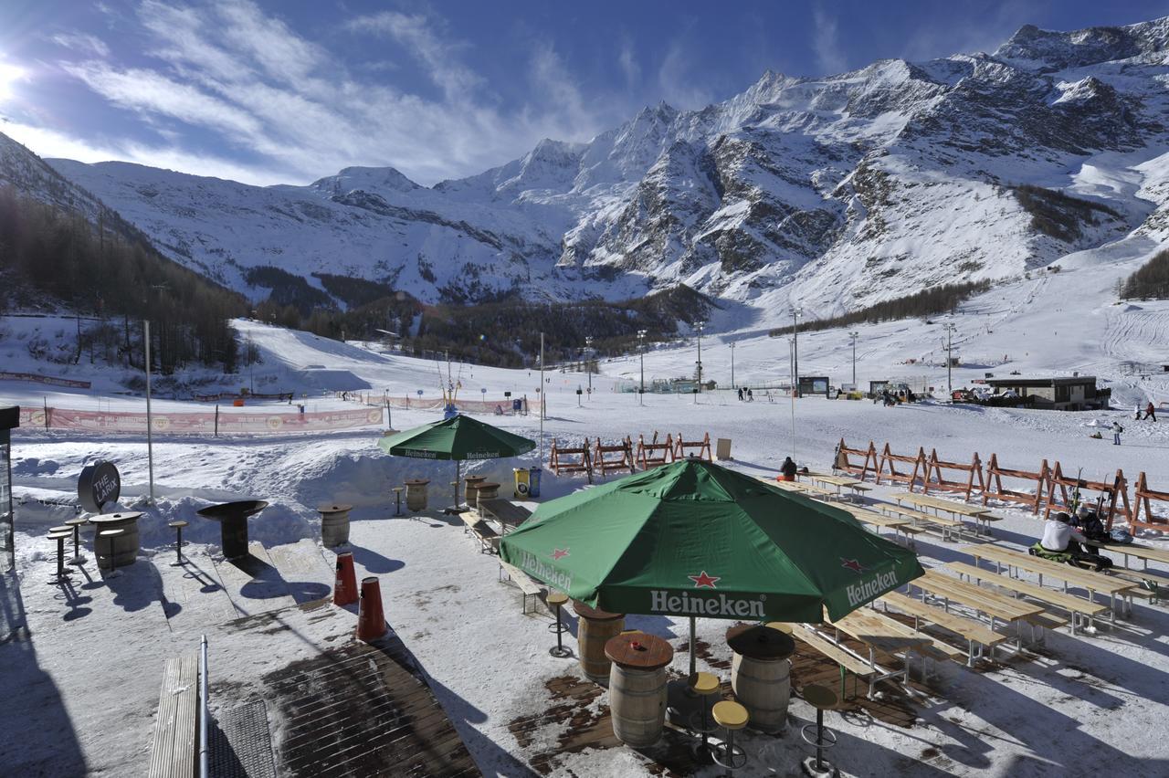 Hotel The Larix Ski-In Ski-Out Saas Fee Eksteriør billede