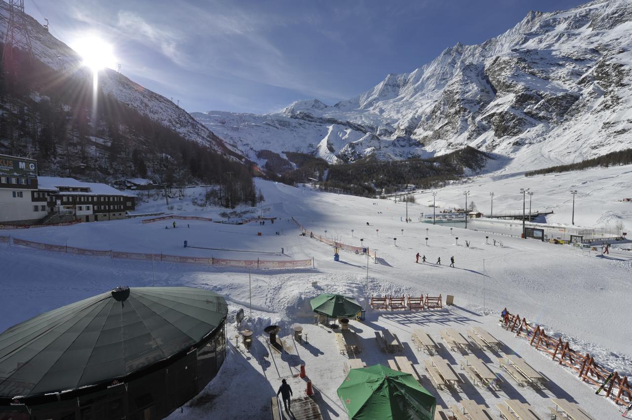 Hotel The Larix Ski-In Ski-Out Saas Fee Eksteriør billede
